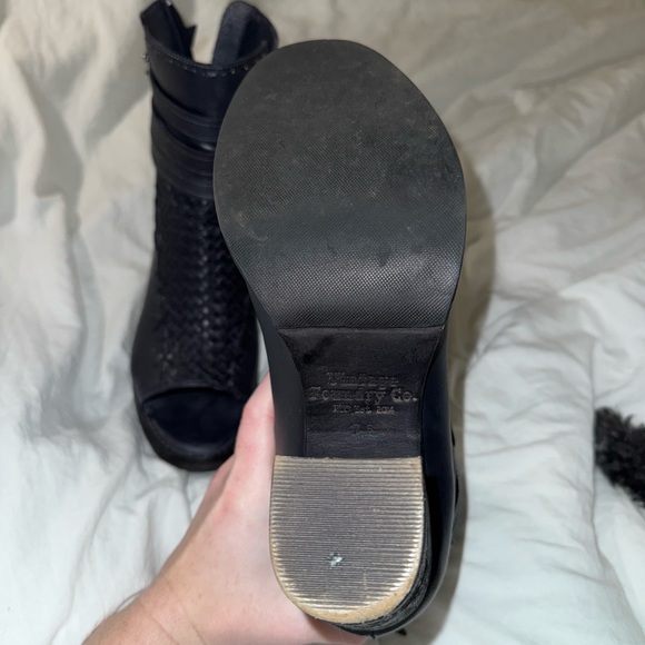 Vintage Foundry Co Booties - Picture 3 of 4